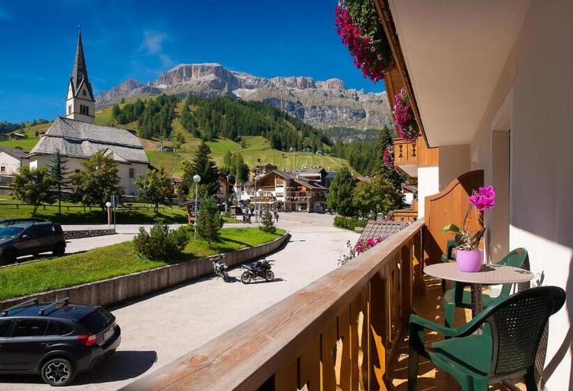 Семейный Номер Вид на Горы, B&b Marilena