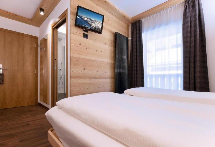 Номер Стандарт с Балконом, B&b Marilena