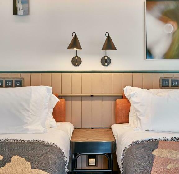 اتاق استاندارد, The Arca