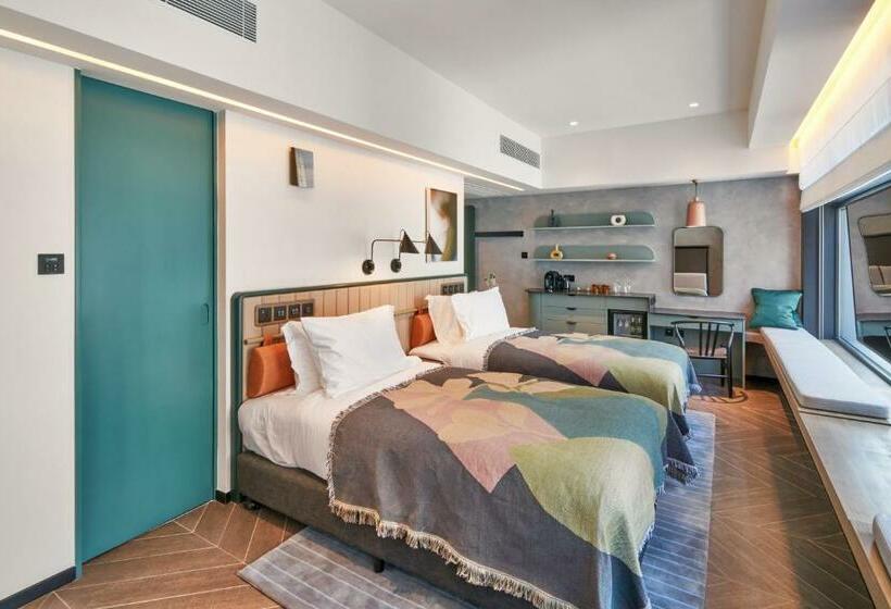 اتاق استاندارد, The Arca