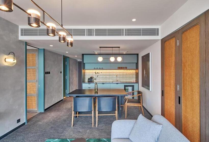 سوییت خانوادگی, The Arca