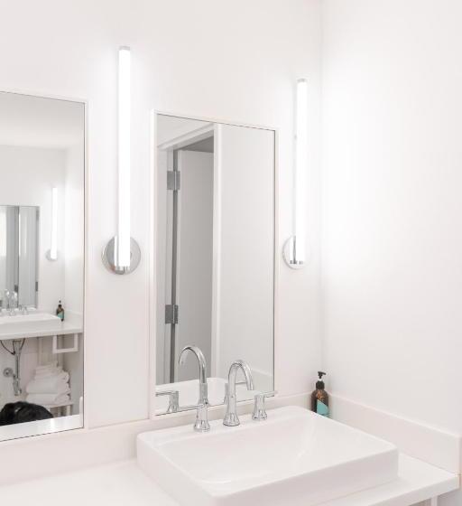 جناح, The Gallatin