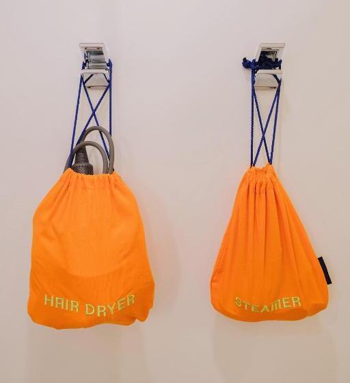 غرفة قياسية سرير ملكى, The Gallatin