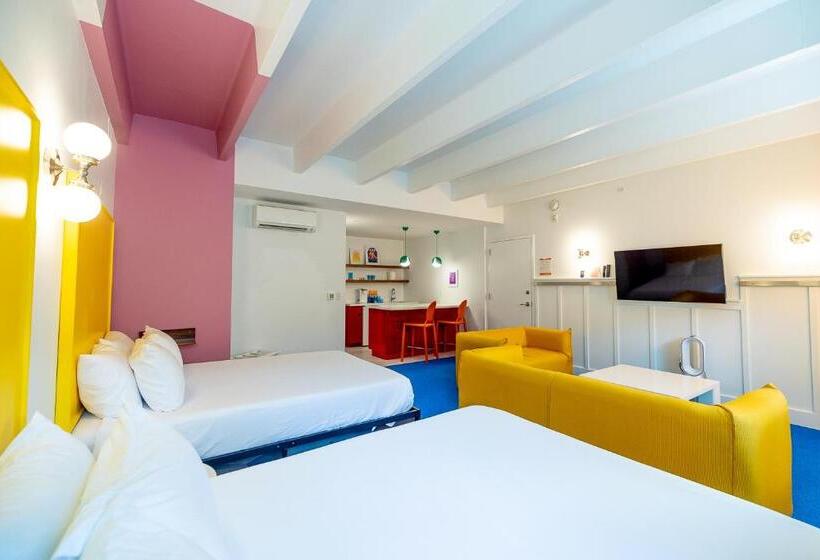 جناح, The Gallatin