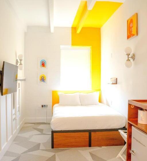 غرفة قياسية فردية, The Gallatin