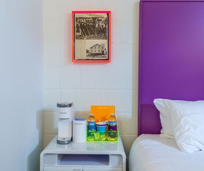 غرفة قياسية فردية, The Gallatin