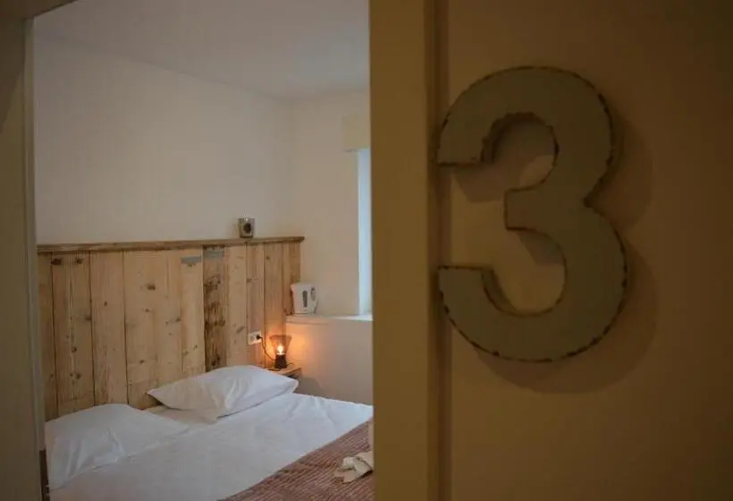 اتاق استاندارد, Luxury Spa Hotel Francofolies