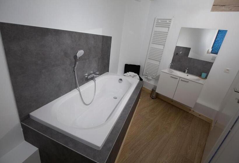 스탠다드 룸, Luxury Spa Hotel   Francofolies