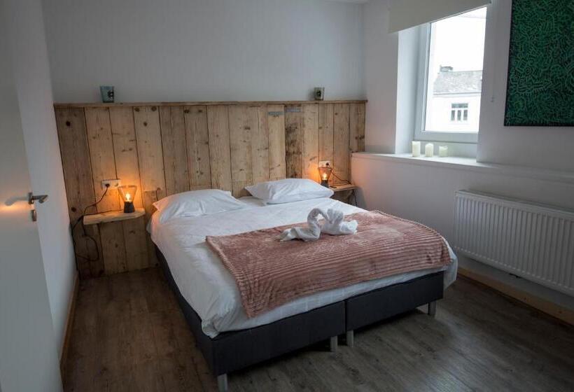 디럭스 룸, Luxury Spa Hotel Francofolies