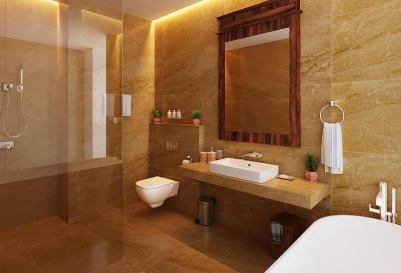 Апартаменты 2 Спальни, Araliya Beach Resort & Spa Unawatuna  Where You Meet The Sea All Year