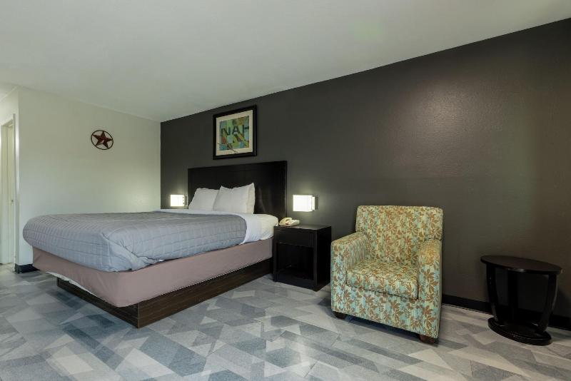스탠다드 룸 킹사이즈 침대, Freer Executive Inn And Studios