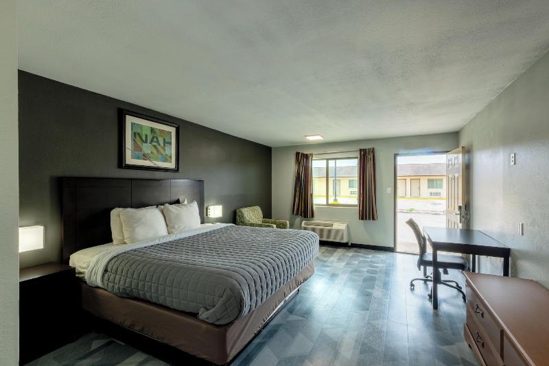 Стандартный Номер Кровать Кинг, Freer Executive Inn And Studios