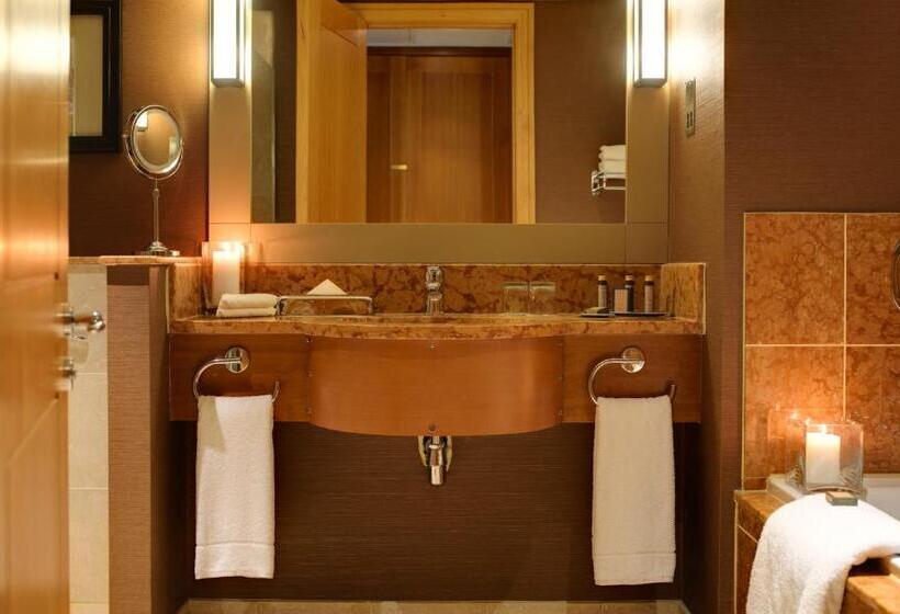 デラックスルーム, Druids Glen Resort