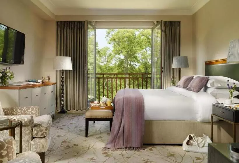 キングサイズベッドのスーペリアルーム, Druids Glen Resort