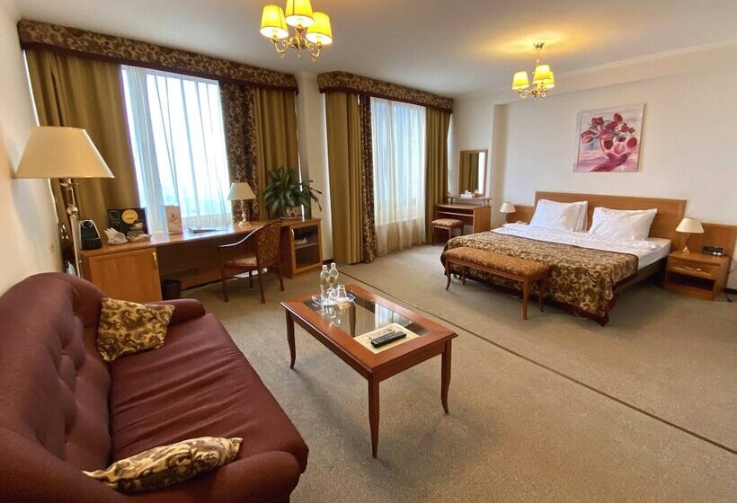 スタンダードスタジオ, Astrus Moscow City