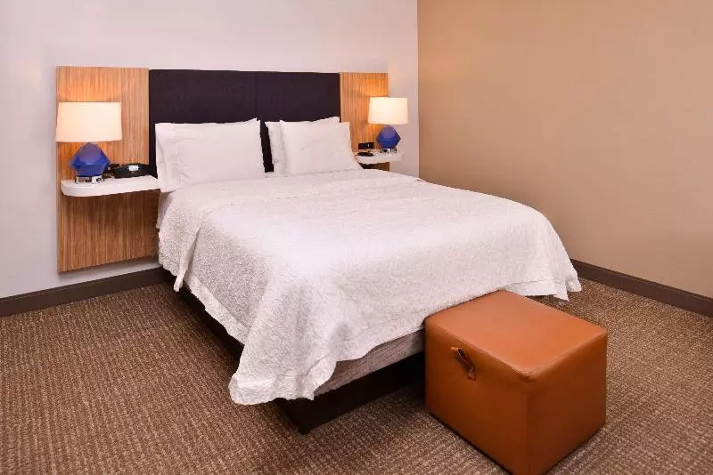 سوییت, Candlewood Suites Fort Lauderdale Airport Cruise, An Ihg