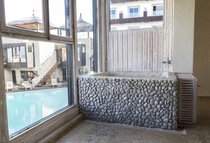 샬레, Chateau Eden El Rouh