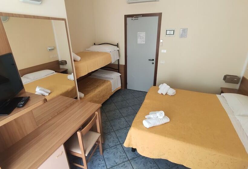 اتاق استاندارد چهار تخته, Corona