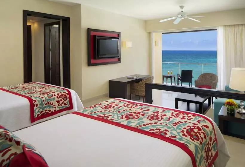 オーシャンビュージュニアスイート, Dreams Jade Resort & Spa  All Inclusive