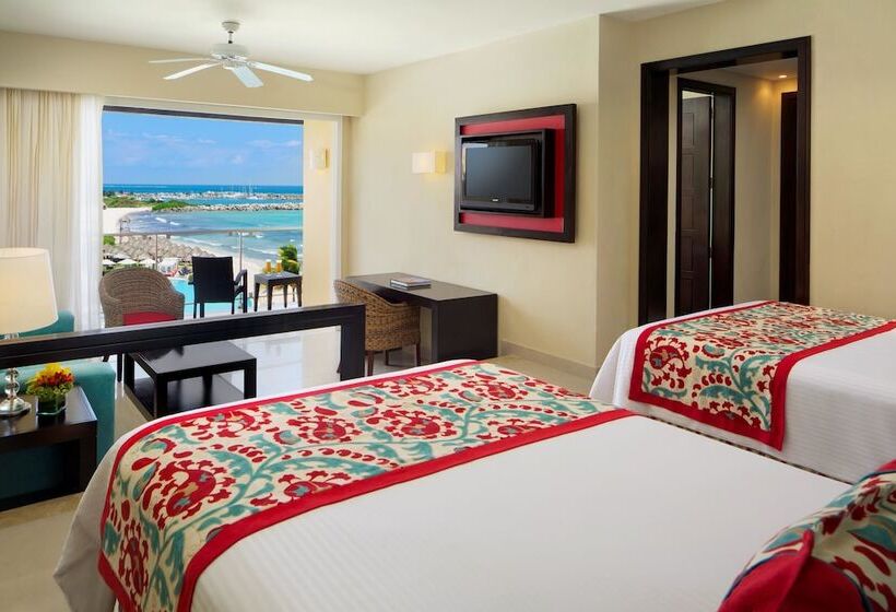 Junior Suite met Kingsize Bed, Dreams Jade Resort & Spa  All Inclusive