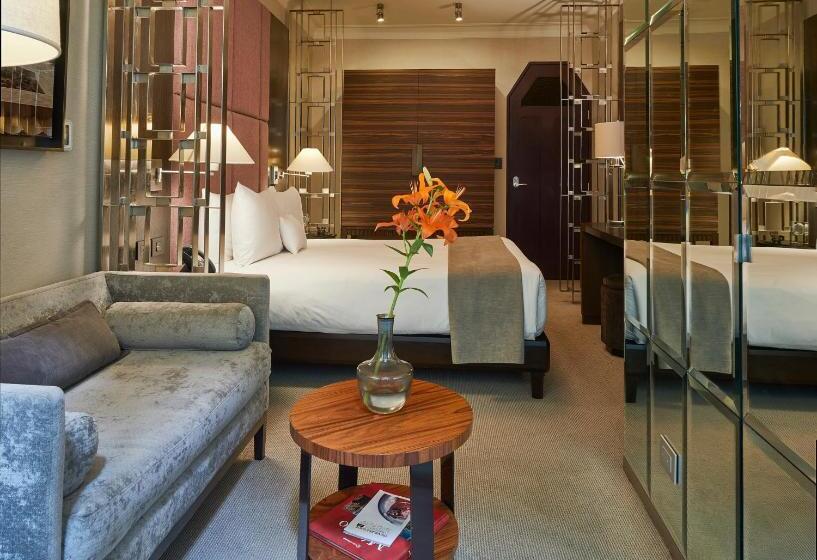 スーペリアールーム, Hippodrome Hotel Condesa
