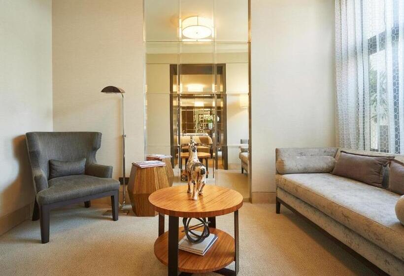 سوییت اجرایی, Hippodrome Hotel Condesa