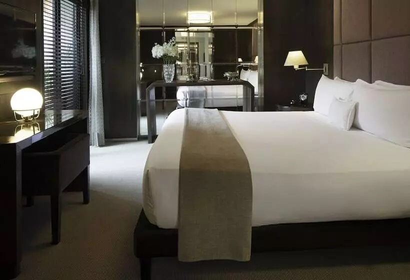 سوییت اجرایی, Hippodrome Hotel Condesa