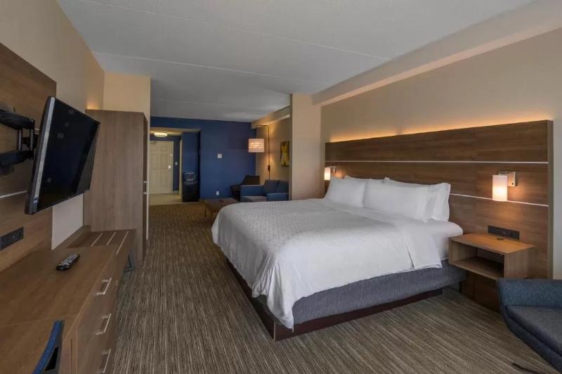 Suíte Cama King, Holiday Inn Express Hotel & Suites North Bay, An Ihg