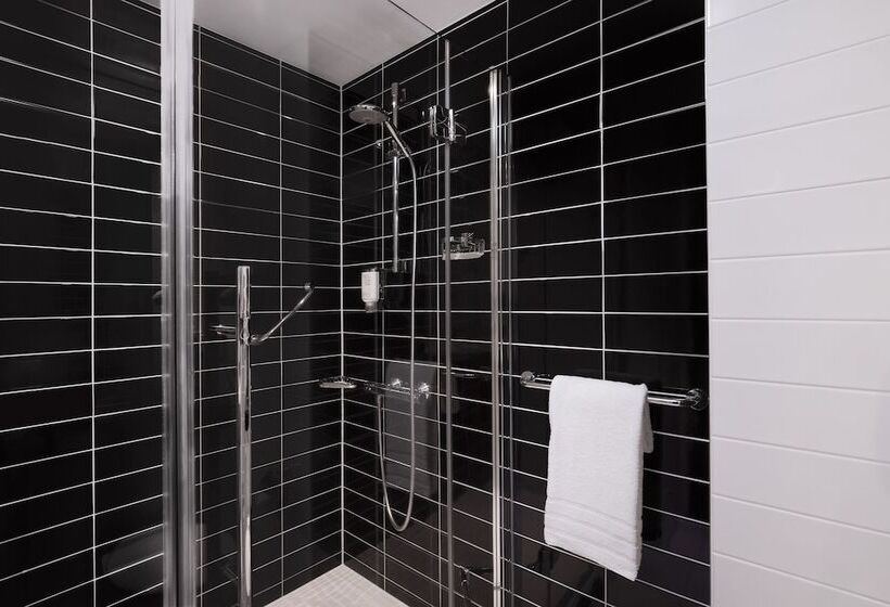 اتاق استاندارد, Holiday Inn Express Bremen Airport, An Ihg