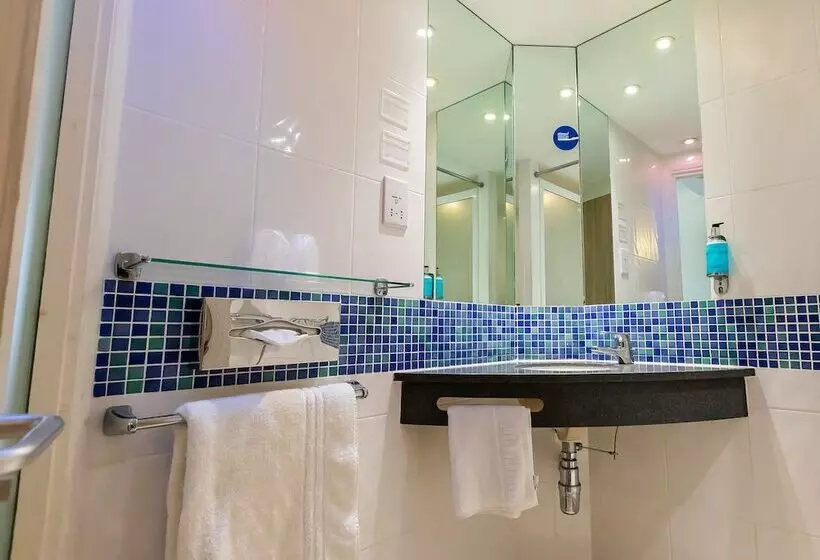اتاق استاندارد, Holiday Inn Express Norwich, An Ihg
