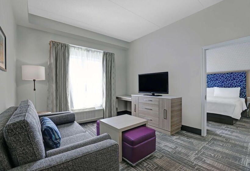 キングサイズベッドのスイートルーム, Homewood Suites London Ontario