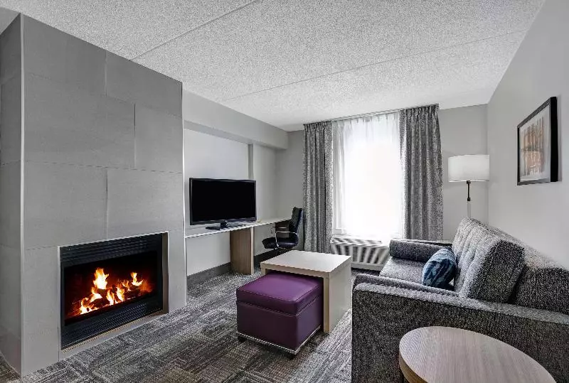 سوییت, Homewood Suites London Ontario