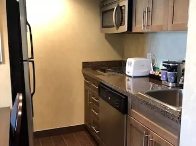 سوئیت با وان آب گرم, Homewood Suites By Hilton Toronto Markham