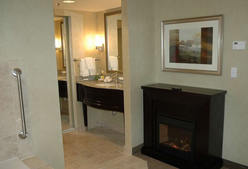 带按摩浴盆的套房, Homewood Suites By Hilton Toronto Markham