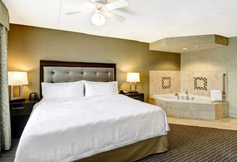 带按摩浴盆的套房, Homewood Suites By Hilton Toronto Markham