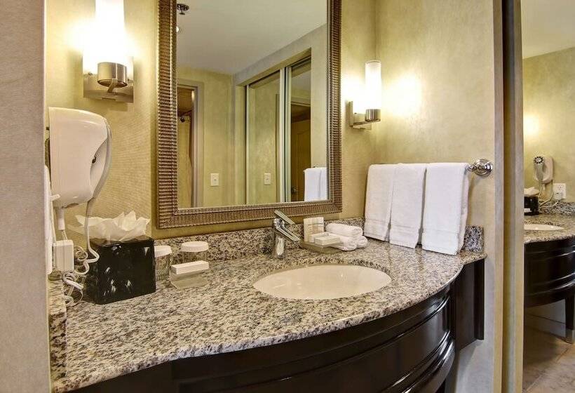 Люкс 2 Спальни, Homewood Suites By Hilton Toronto Markham