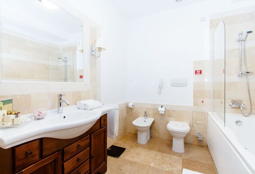 اتاق اجرایی, International Bucharest City Centre