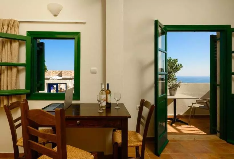 آپارتمان 1 خوابه با چشم‌انداز دریا, Kalimera Village