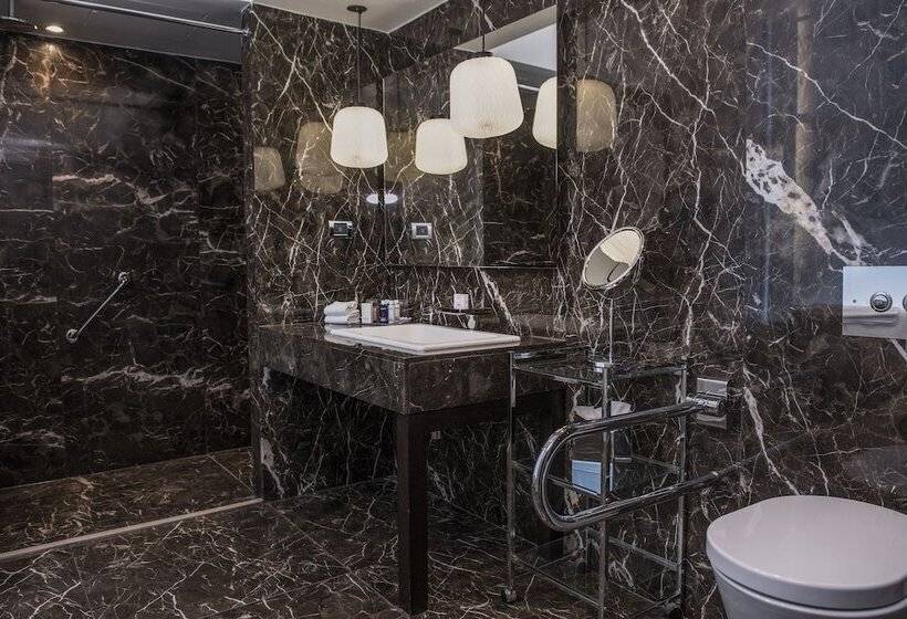 Standard Room Adapted for people with reduced mobility, Kimpton Blythswood Square Hotel & Spa, An Ihg