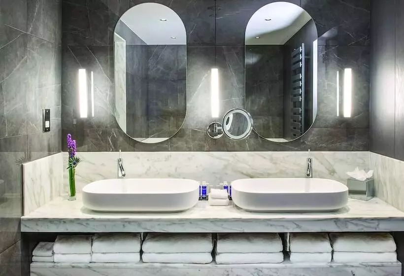 Standard Room Adapted for people with reduced mobility, Kimpton Blythswood Square Hotel & Spa, An Ihg