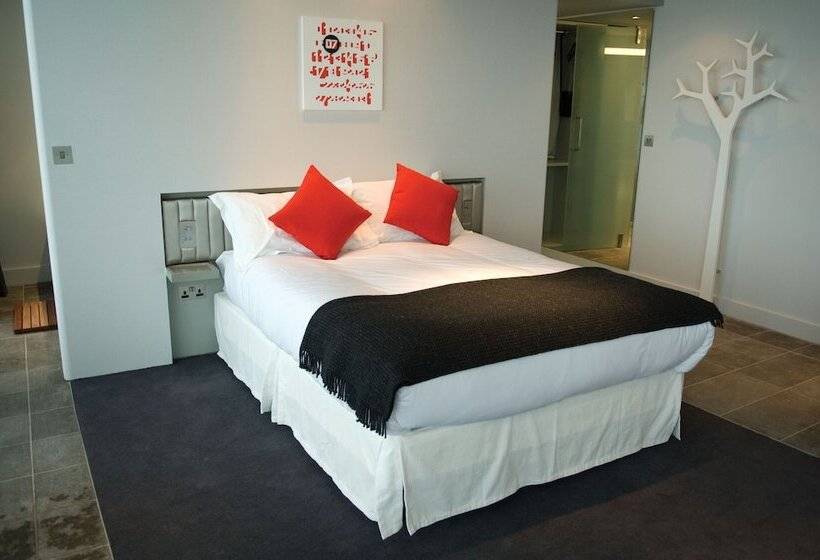 Номер Стандарт Вид на Море, The Midland