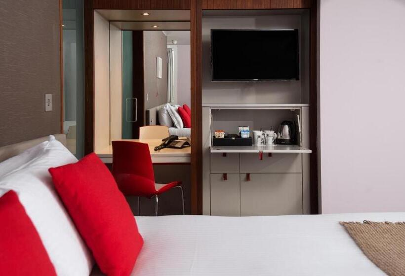 Классический Номер, The Midland