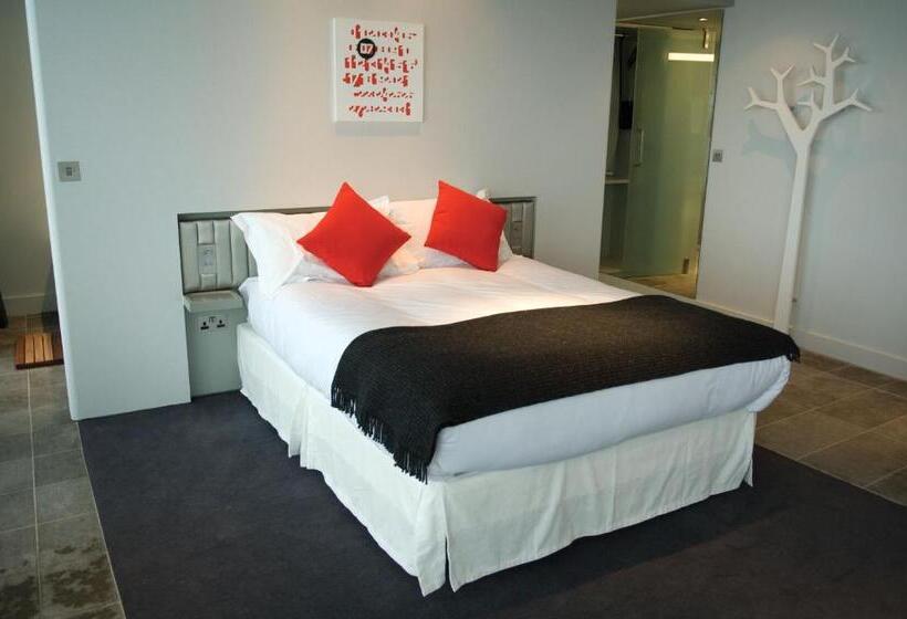 Номер Стандарт Вид на Море, The Midland