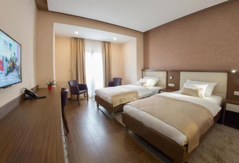 غرفة قياسية, Mostar