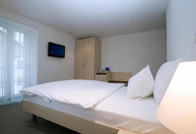 غرفة أساسية, Ochsen