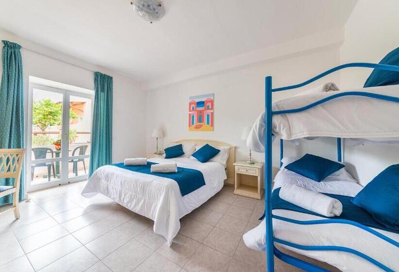 غرفة قياسية رباعية, Parco Delle Agavi