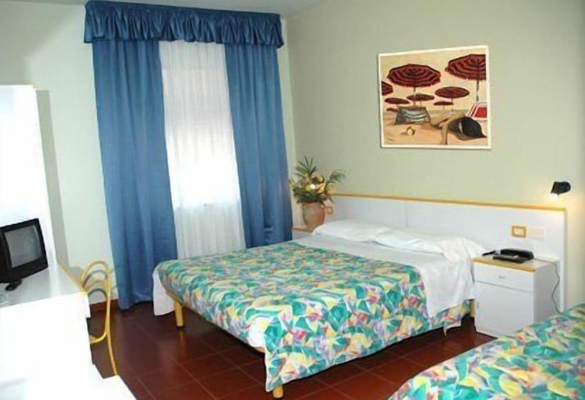Четырехместный Номер Стандарт, Seven Residence