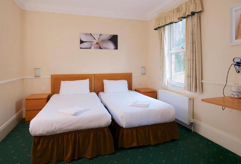 经典家庭房间, The Bournemouth Maemar