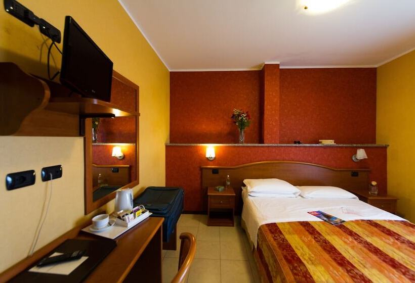 高级大房间, Vald