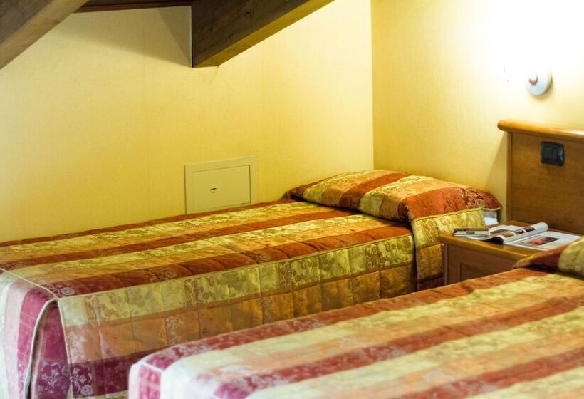 标准三人间, Vald